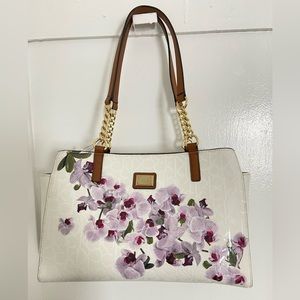 NWT 💐Lilac Orchid & textured logo print Calvin Klein bag |Gold-colored hardware